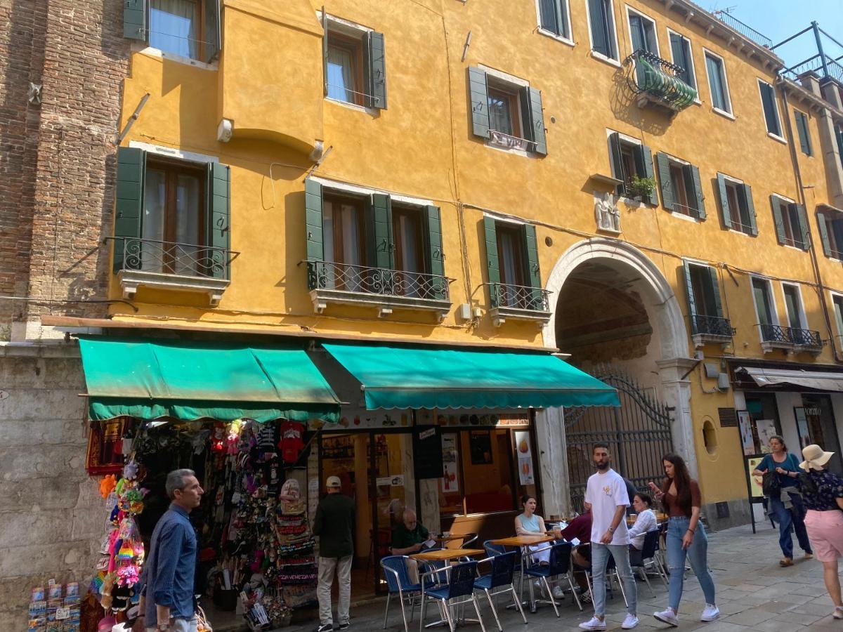 Antique Historical Apartment Veneza Exterior foto