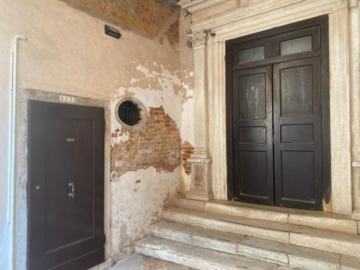 Antique Historical Apartment Veneza Exterior foto